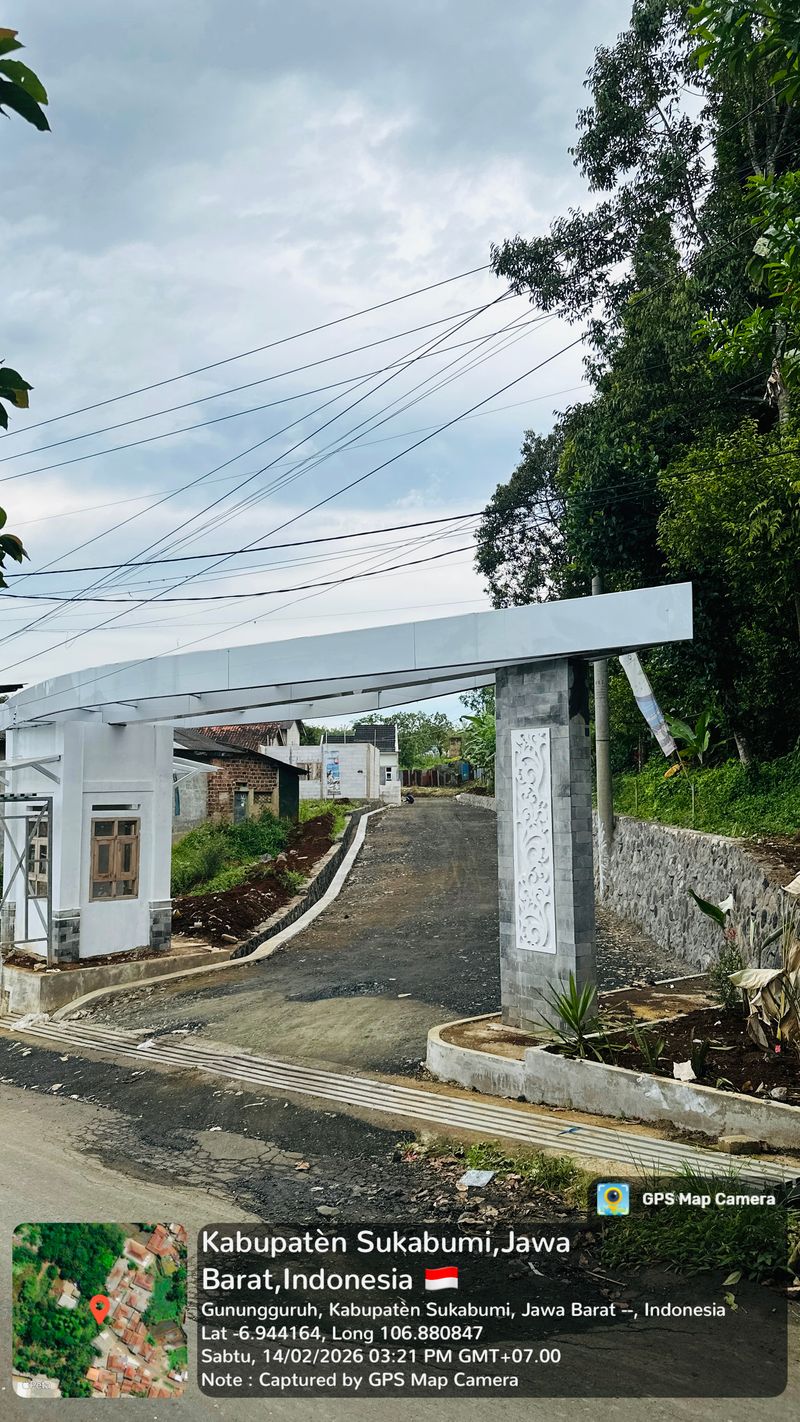 foto gerbang perumahan GRAHA MANDIRI CIKUJANG