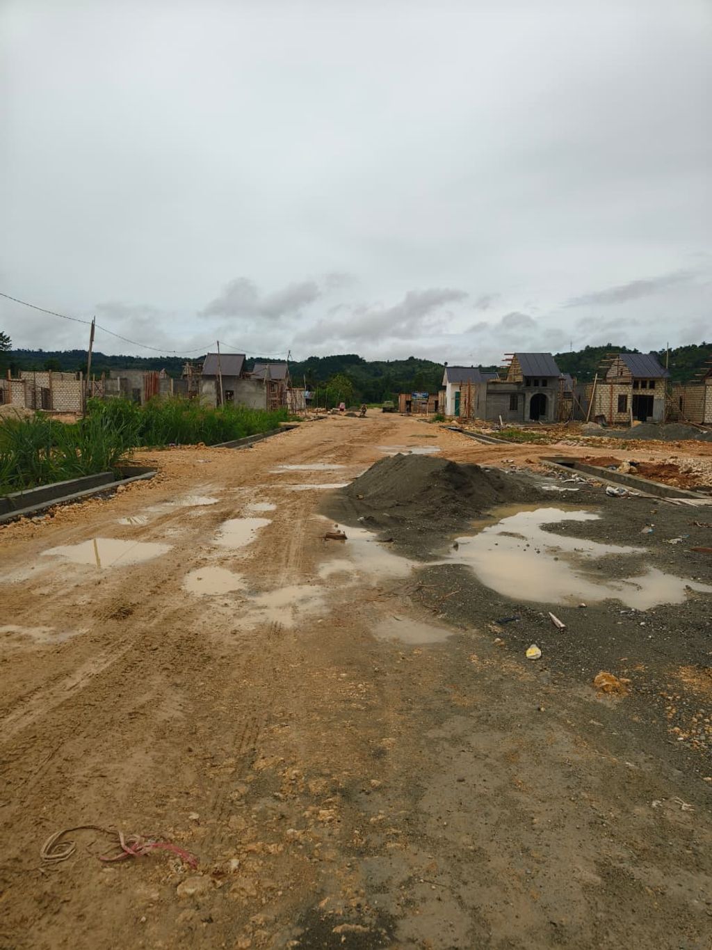 foto gerbang perumahan PERMATA INDAH 5