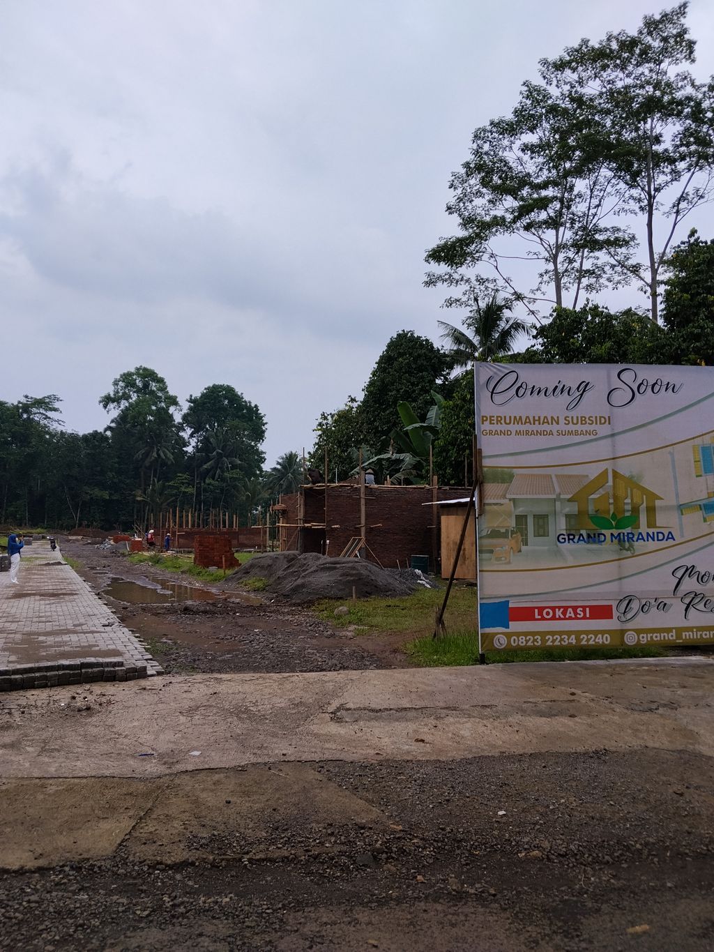 foto gerbang perumahan GRAND MIRANDA SUMBANG