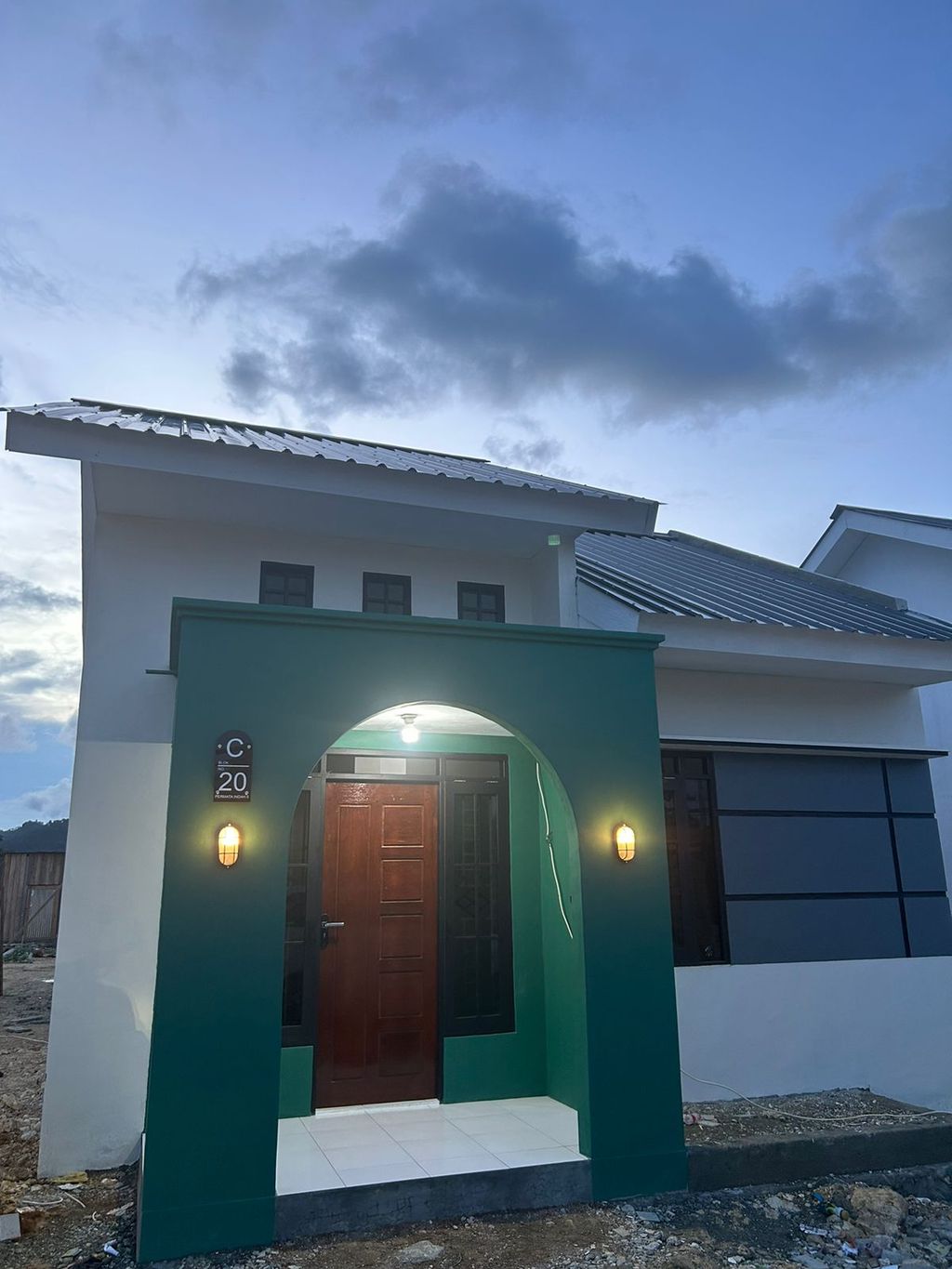 foto tampak rumah tipe 36 perumahan PERMATA INDAH 5