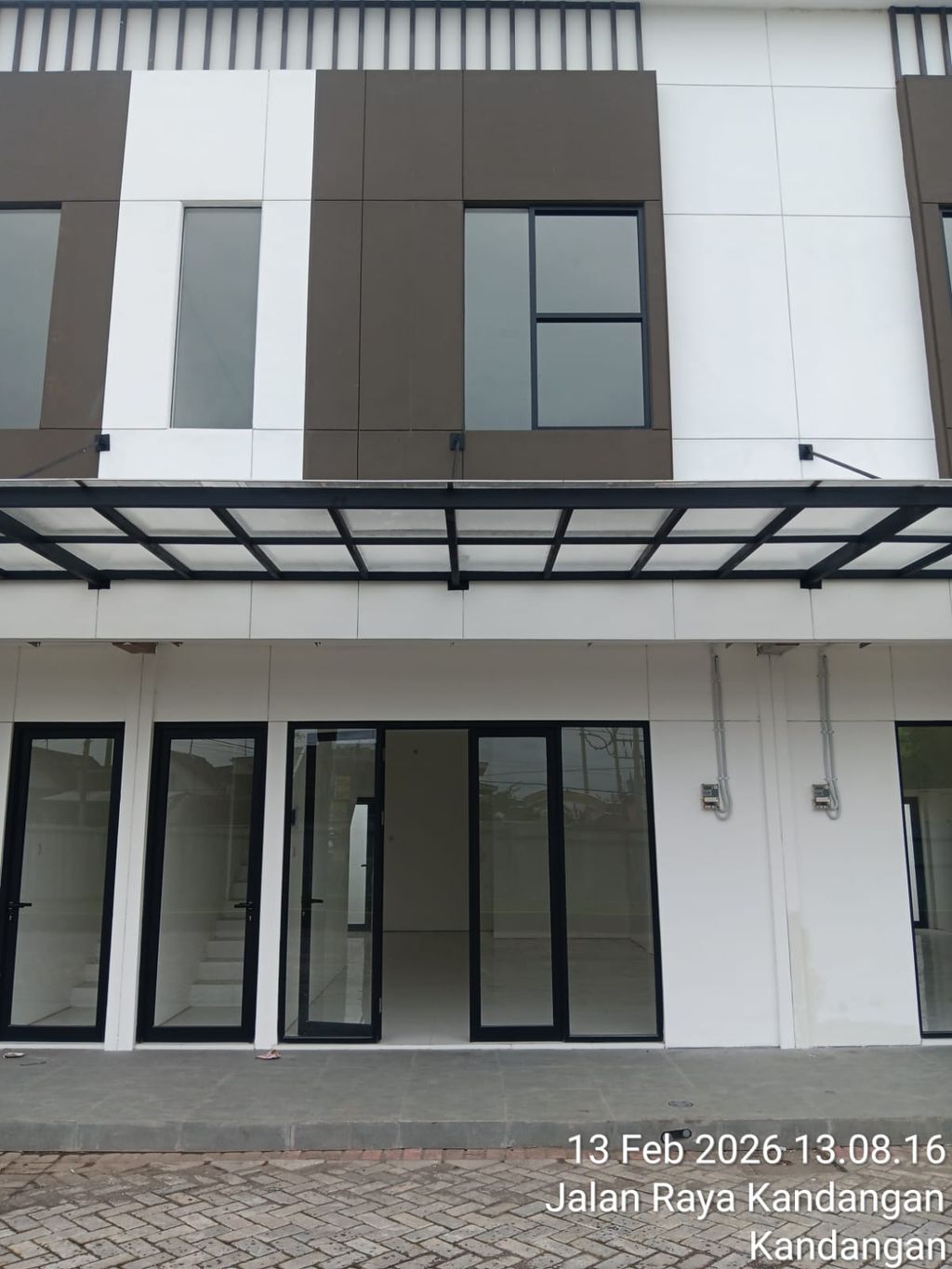 foto tampak rumah tipe TAREZ perumahan JUMANA RESIDENCE