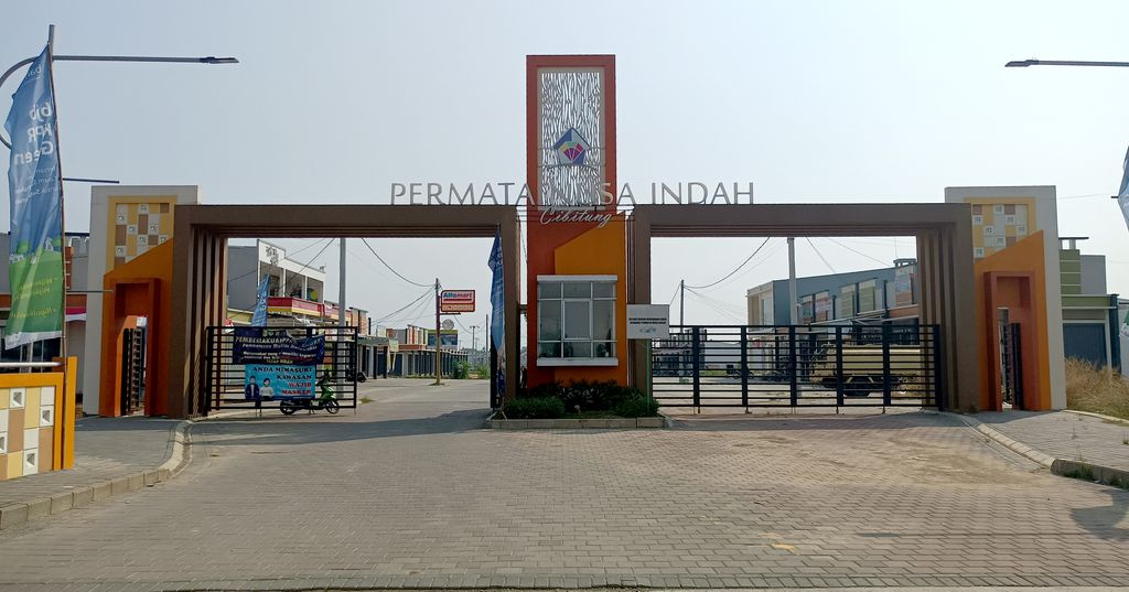 foto gerbang perumahan PERMATA NUSA INDAH CIBITUNG TAHAP IV