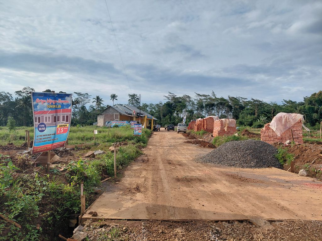 foto gerbang perumahan GRIYA WIJAYA KUSUMA SUKOREJO