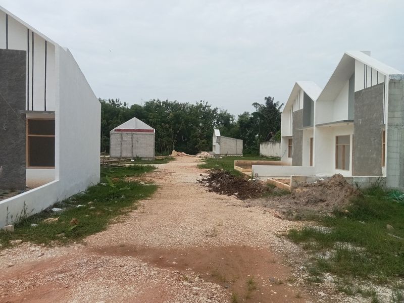 foto posisi tengah perumahan GRIYA TATA PESONA