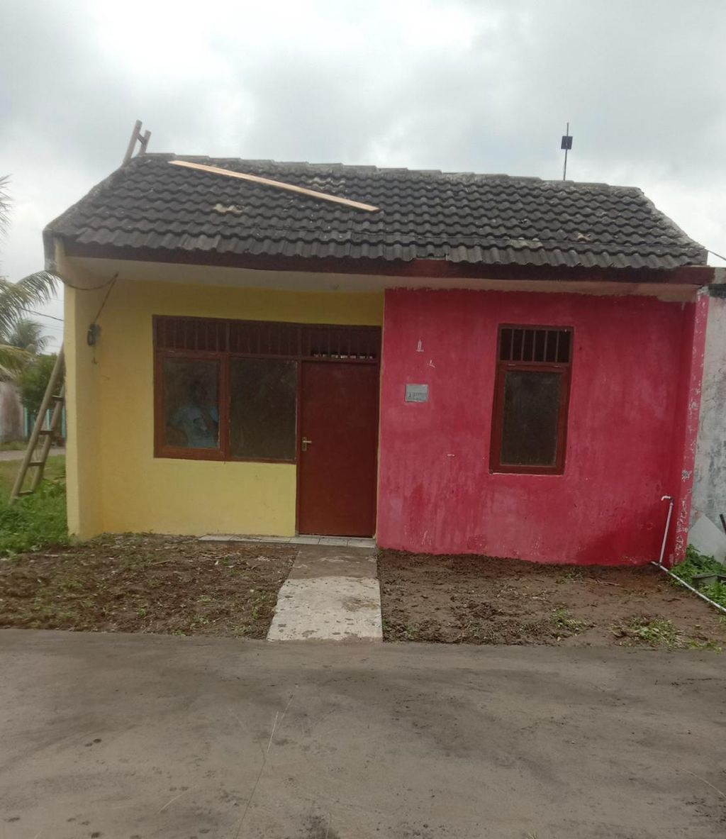 foto tampak rumah tipe 22 x 148 perumahan GRIYA JUNTI ASRI