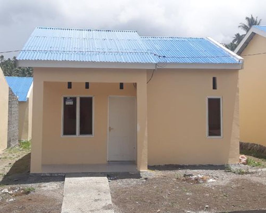 foto tampak rumah tipe RAU 36 subsidi perumahan GRIYA RIZKY AER UJANG