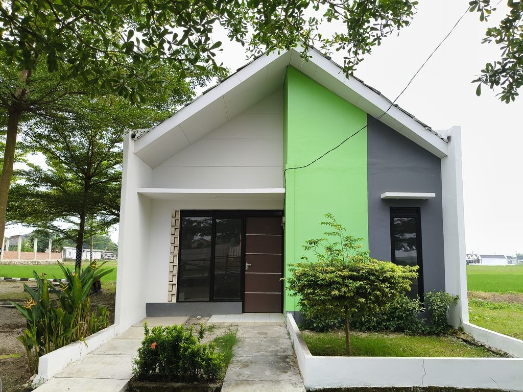foto tampak rumah tipe 35/60 perumahan Alam Elok
