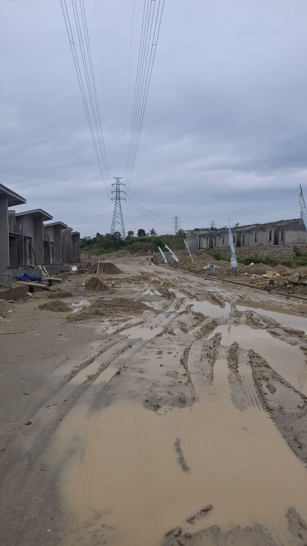 foto posisi tengah perumahan ROYAL GREEN LAND TAHAP 4