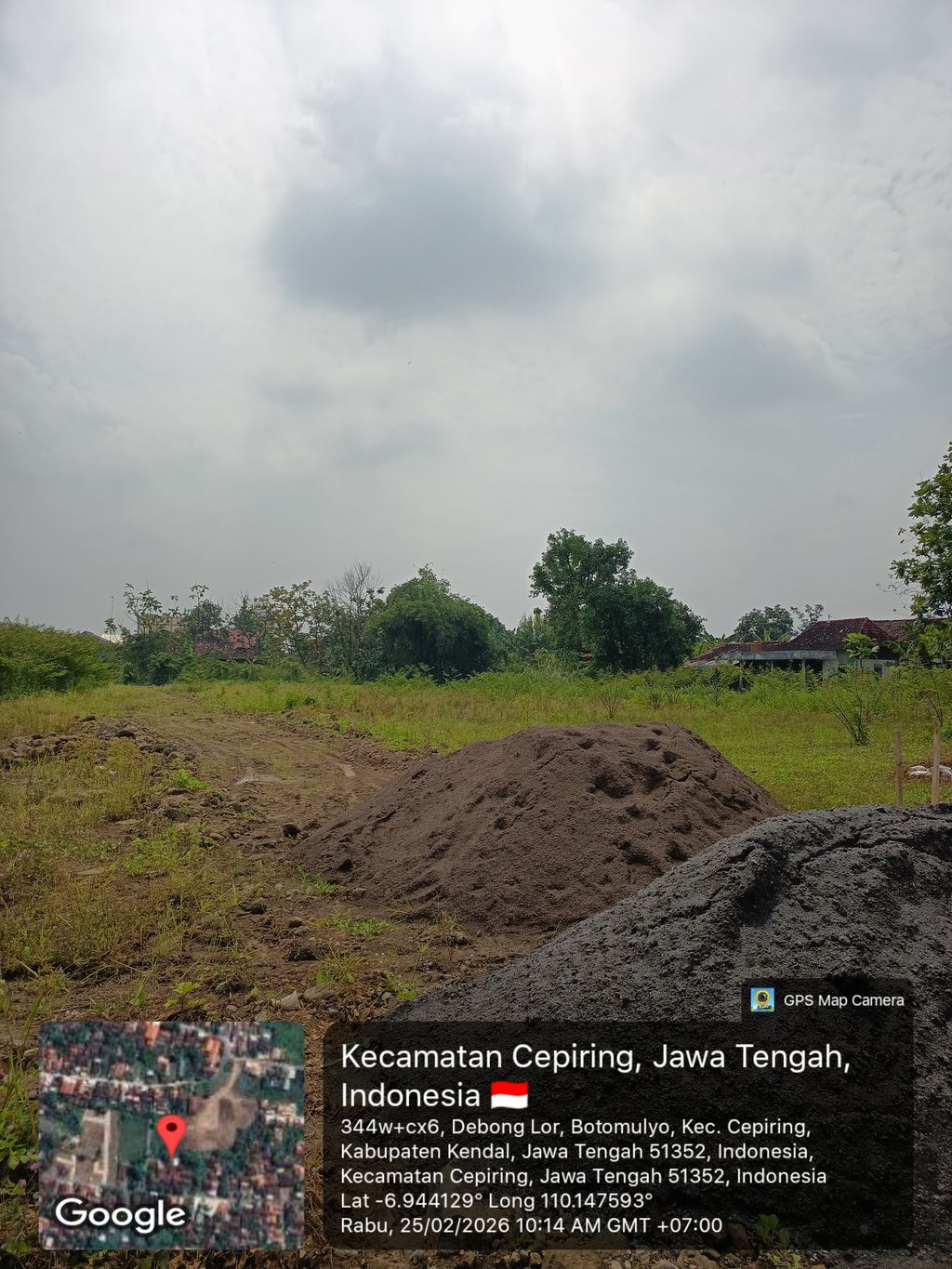 foto posisi tengah perumahan GRIYA BOTOMULYO INDAH