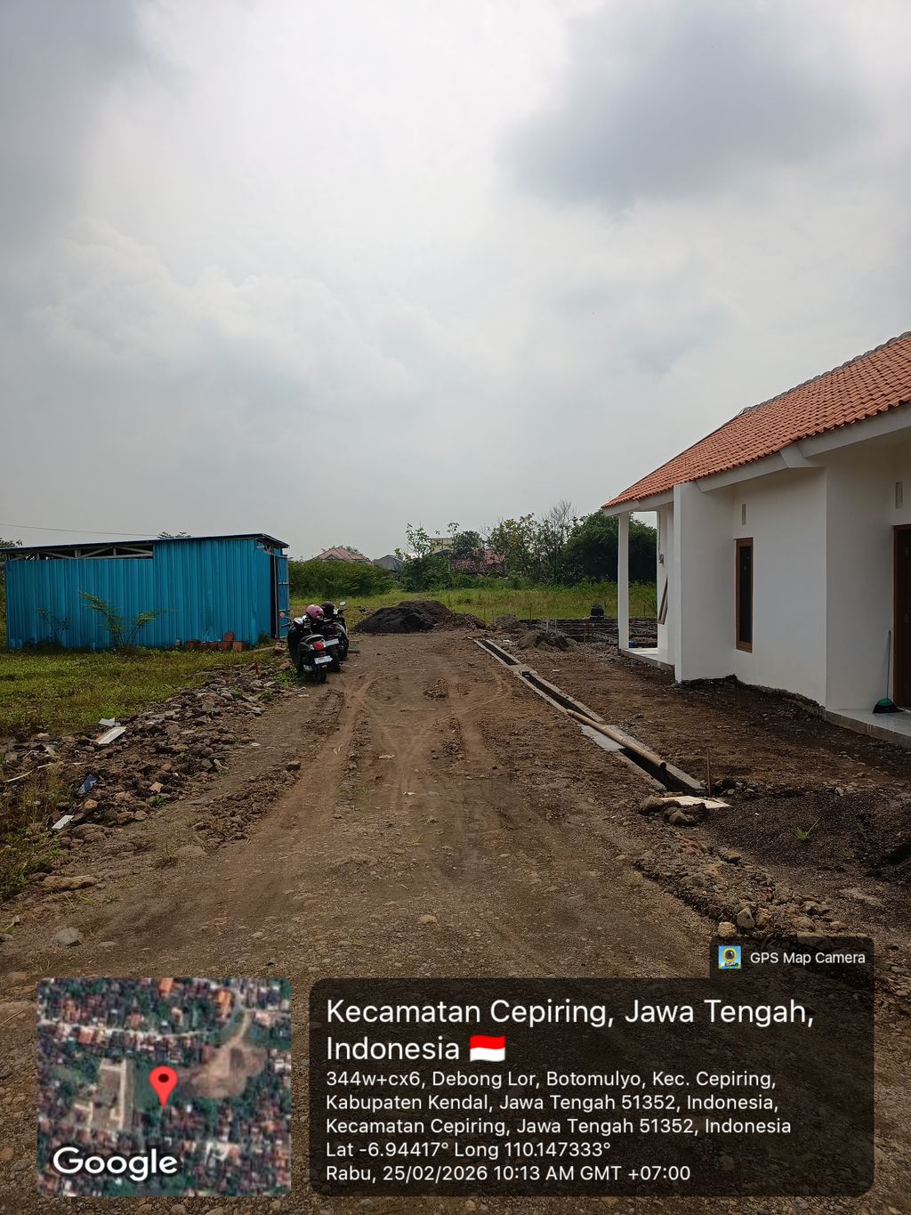 foto gerbang perumahan GRIYA BOTOMULYO INDAH