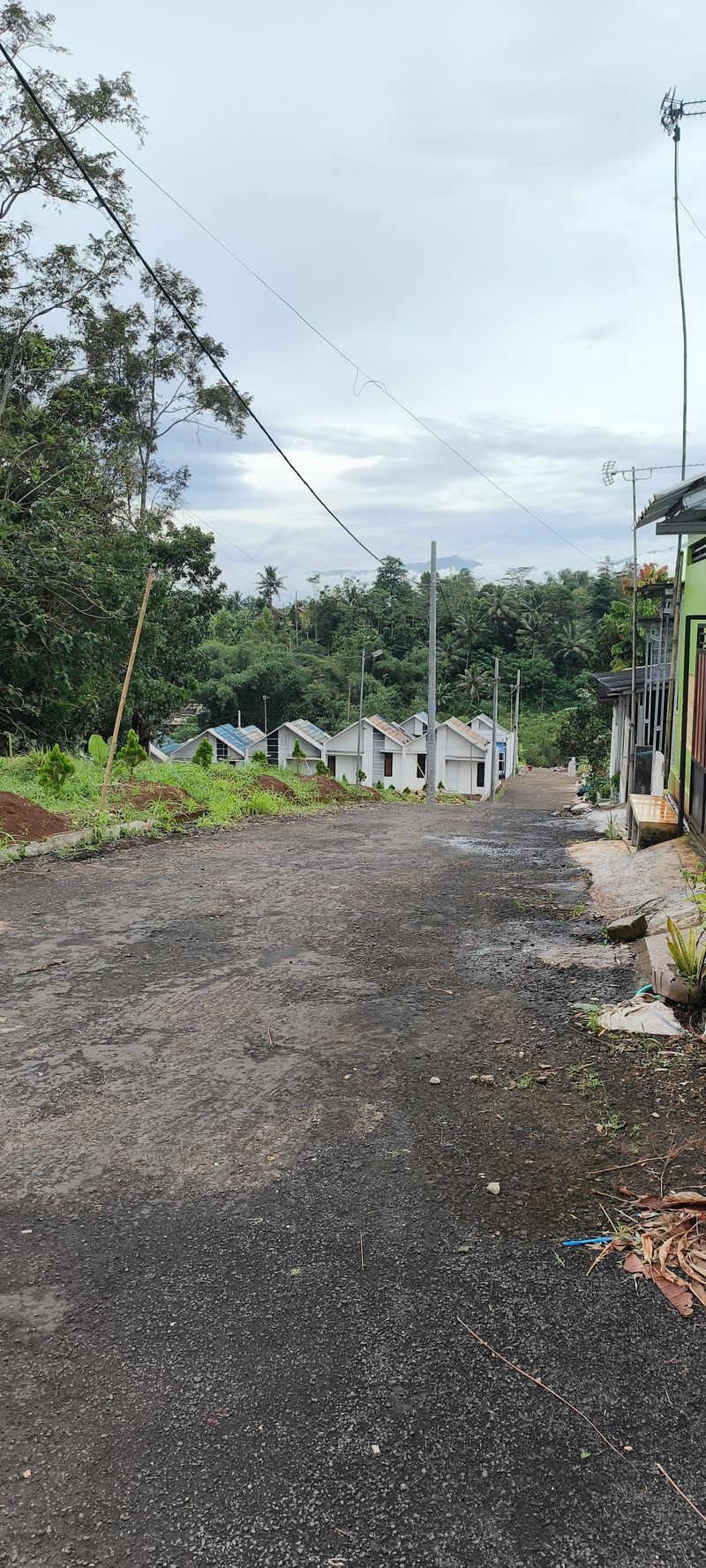 foto posisi tengah perumahan GIRIJAYA PERMAI