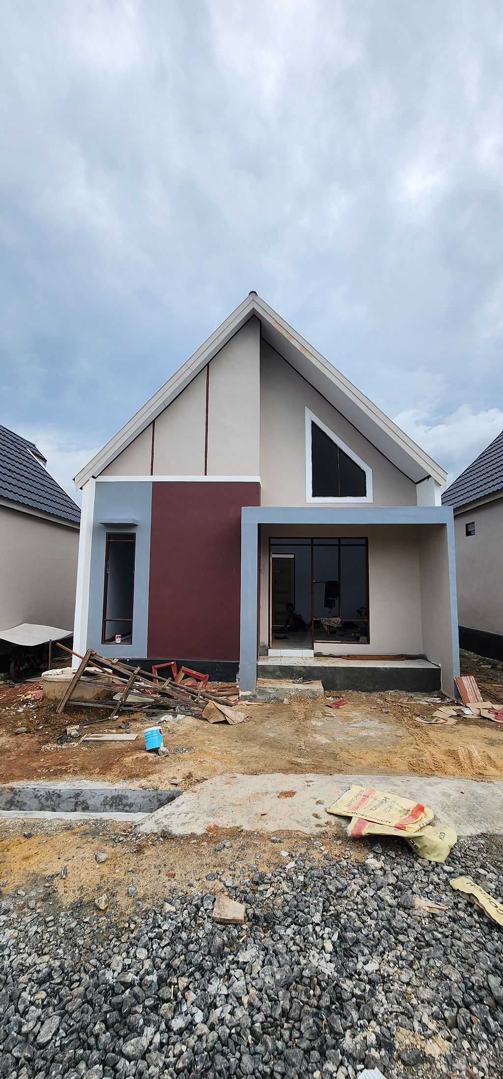 foto tampak rumah tipe KDS 15 TAHAP 2 perumahan KOMPLEK DAMAI SEJAHTERA 15-TAHAP 2