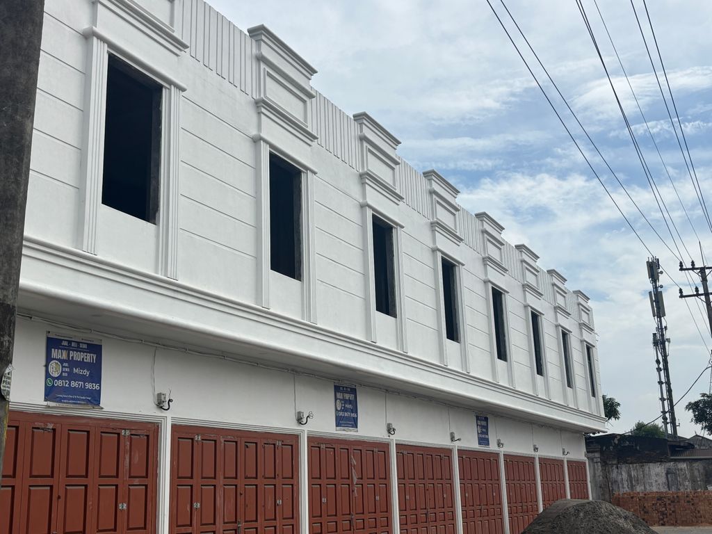 foto tampak rumah tipe RUKO perumahan CAPITAL RESIDENCE