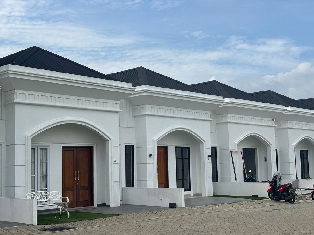 foto tampak rumah tipe VILLA 1 LT perumahan CAPITAL RESIDENCE