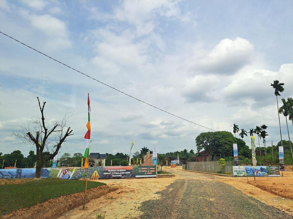 foto gerbang perumahan PURI MUTIARA MAYANG