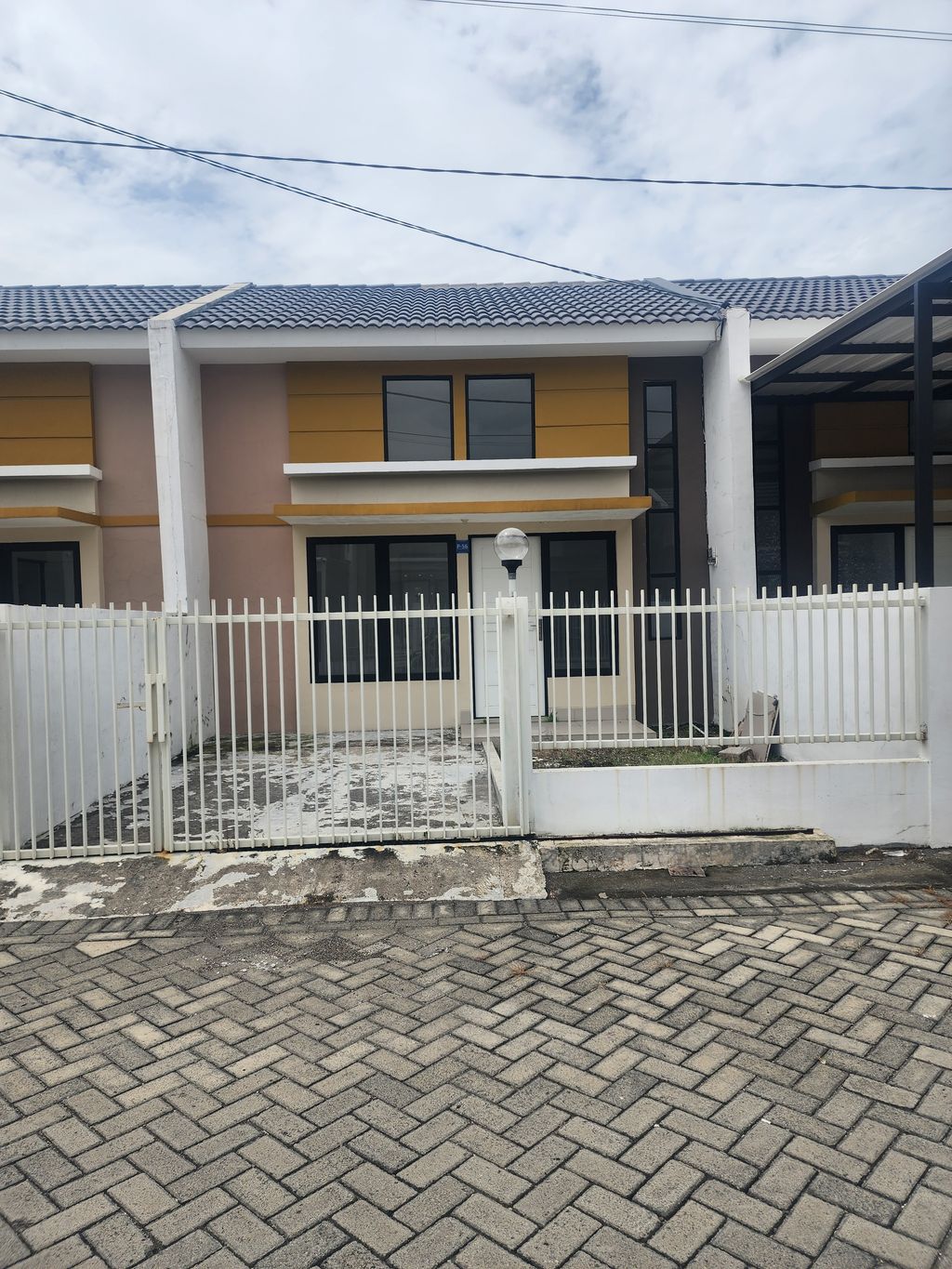 foto contoh rumah perumahan Grand Sentosa Land