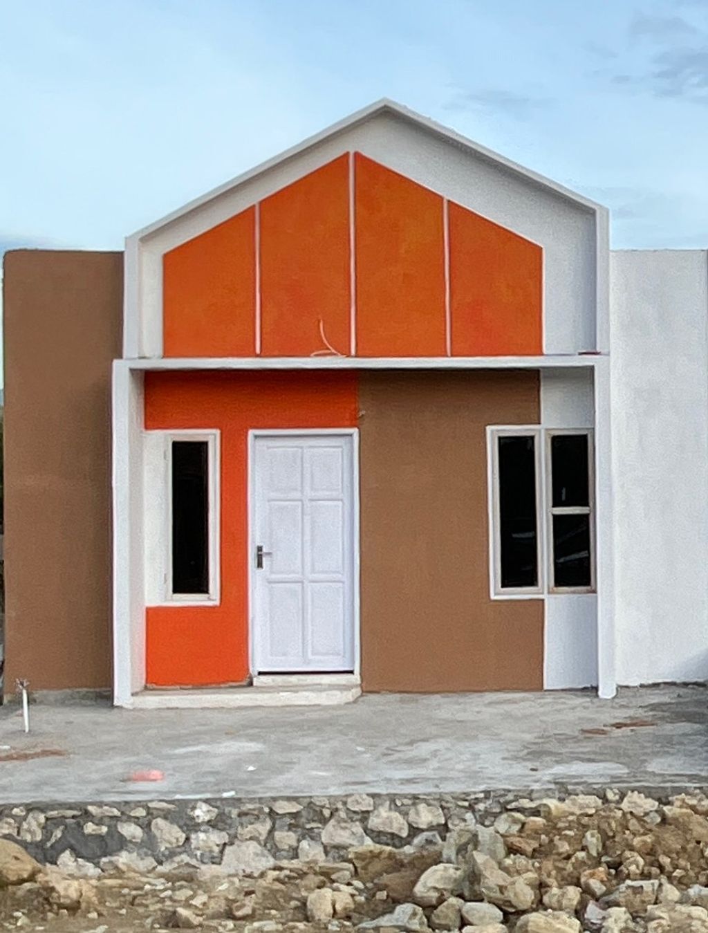foto tampak rumah tipe 36/72 perumahan PERUMAHAN BUKIT TAMBAYAKO