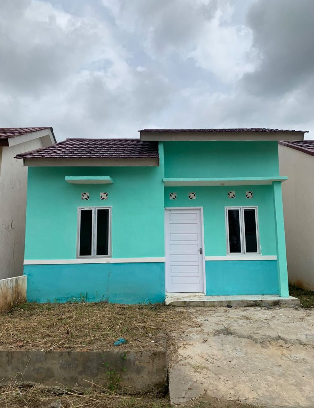 foto tampak rumah tipe Subsidi perumahan Griya Edelweis Kartika