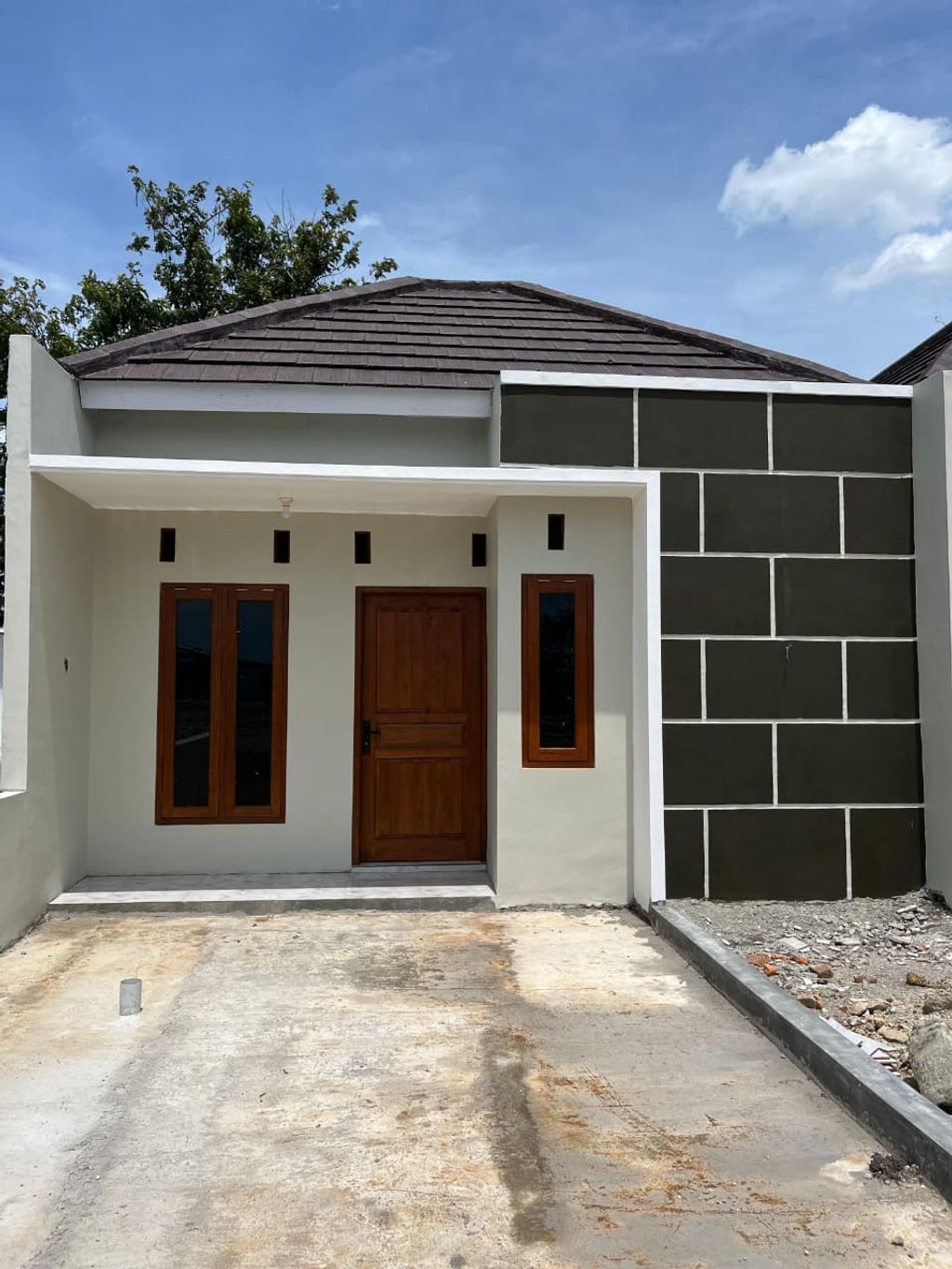 foto tampak rumah tipe SUBSIDI perumahan GRAND TIMMARECON