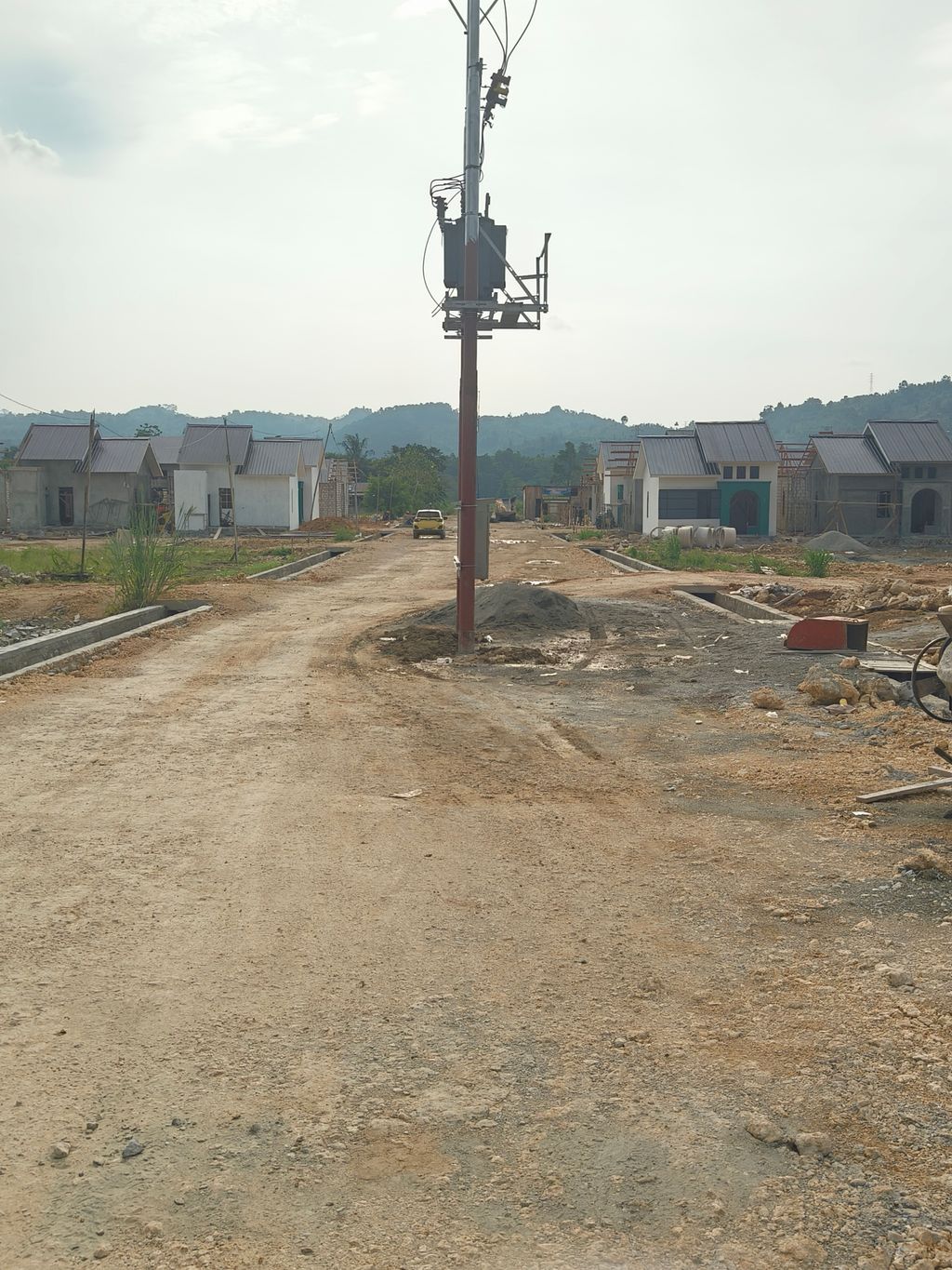 foto gerbang perumahan PERMATA INDAH 5 HOLTEKAMP