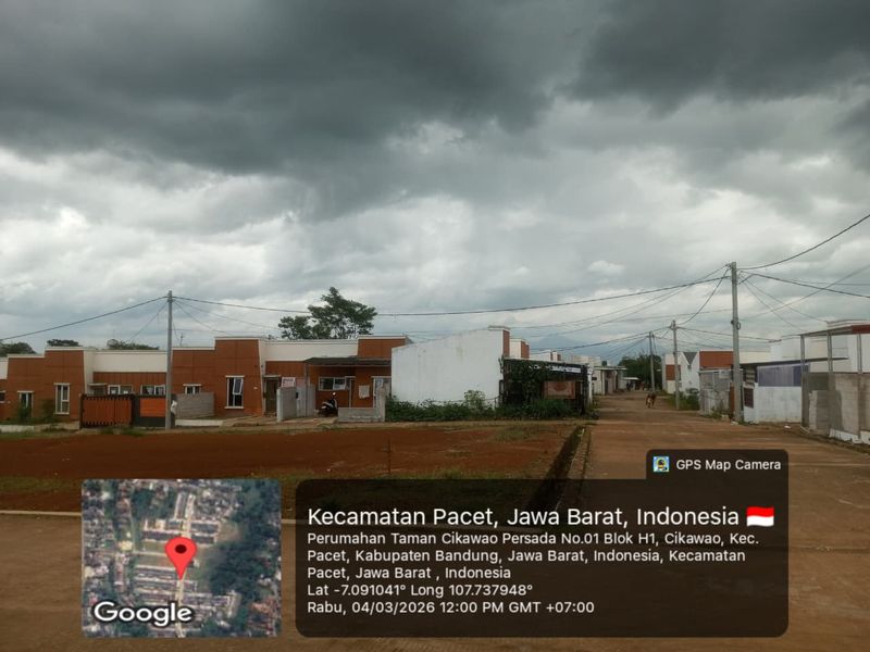 foto posisi tengah perumahan Taman cikawao persada