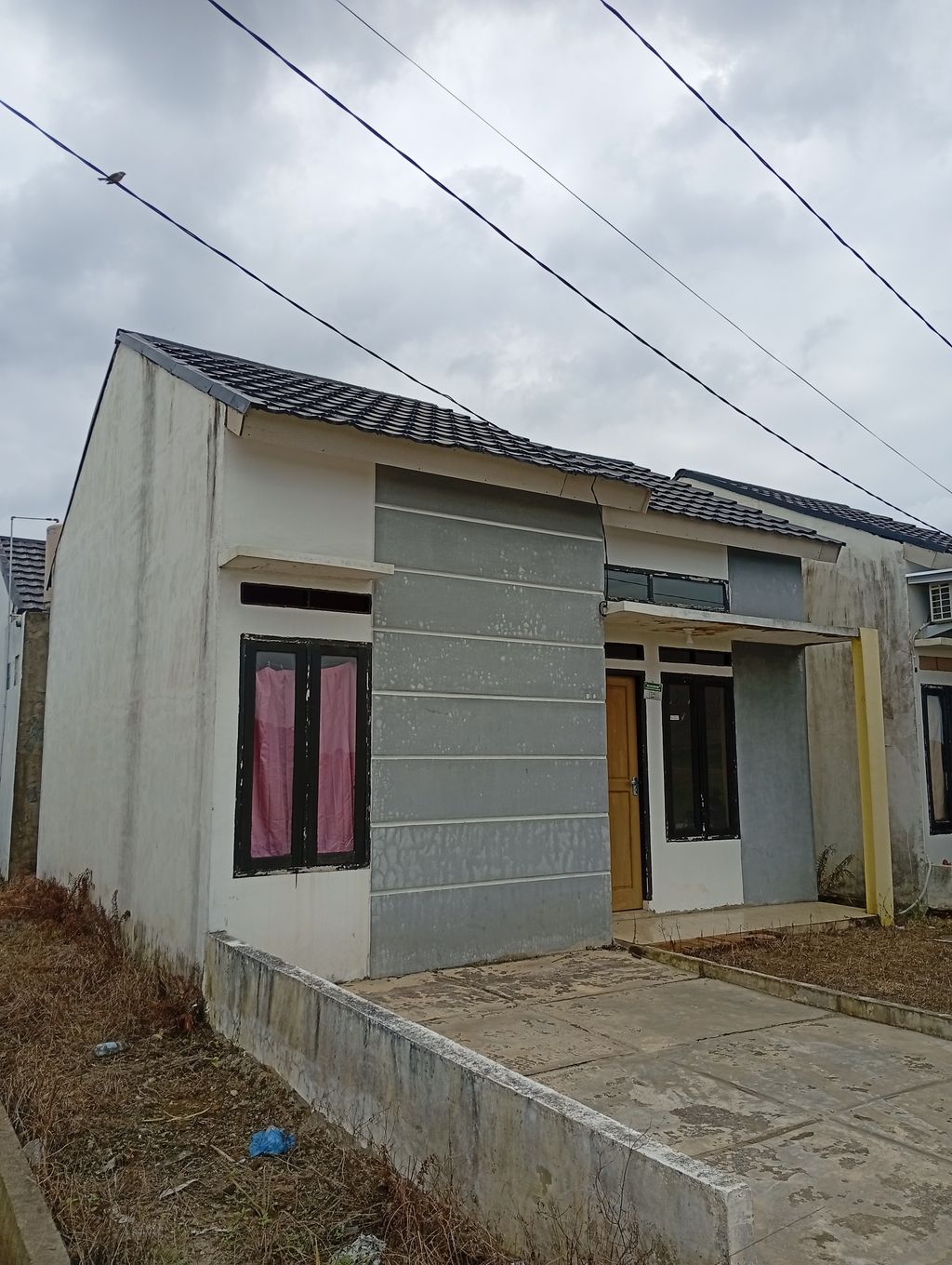 foto tampak rumah tipe 36 perumahan GRAND CITRA MANDIRI 2 CLUSTER CEMARA