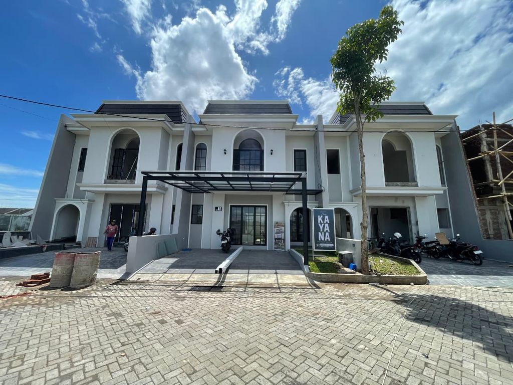 foto contoh rumah perumahan THE KAYANA