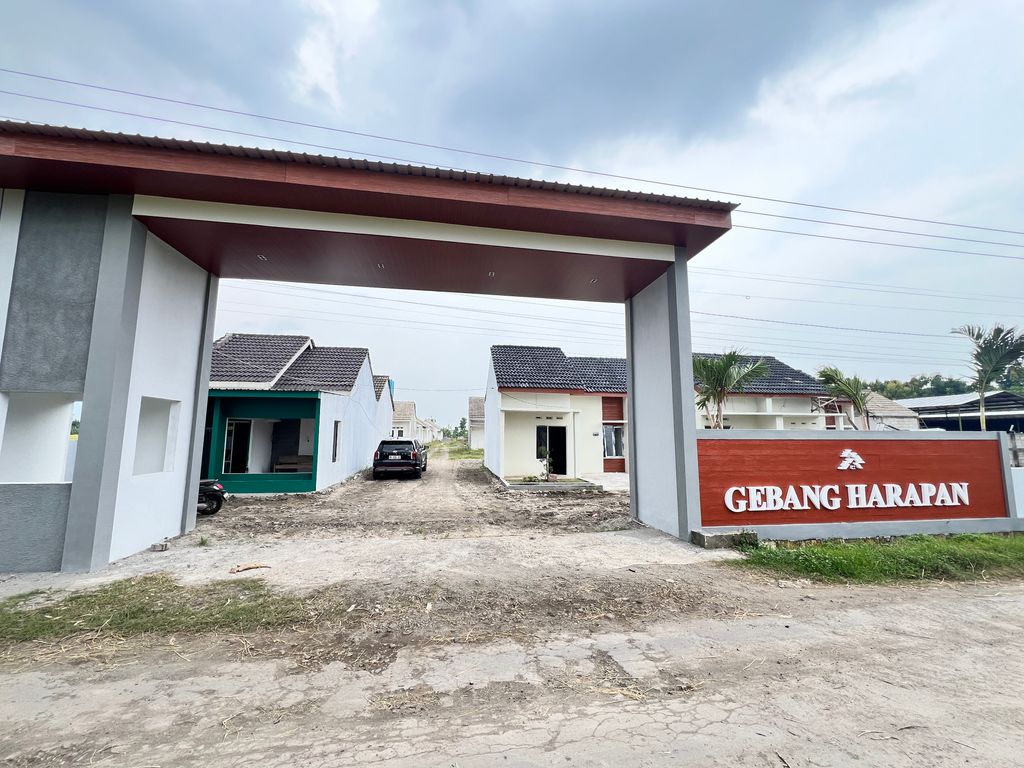 foto gerbang perumahan PERUMAHAN GEBANG HARAPAN