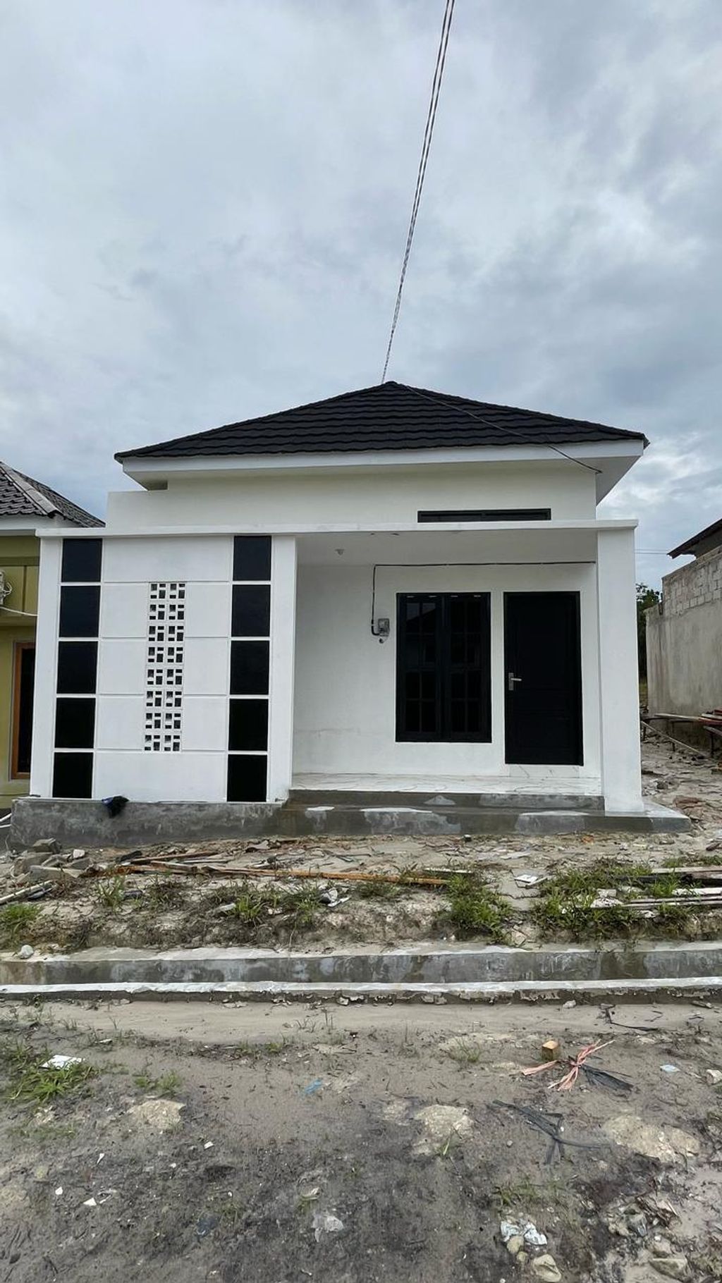 foto tampak rumah tipe 50 perumahan SAMARI RESIDENCE