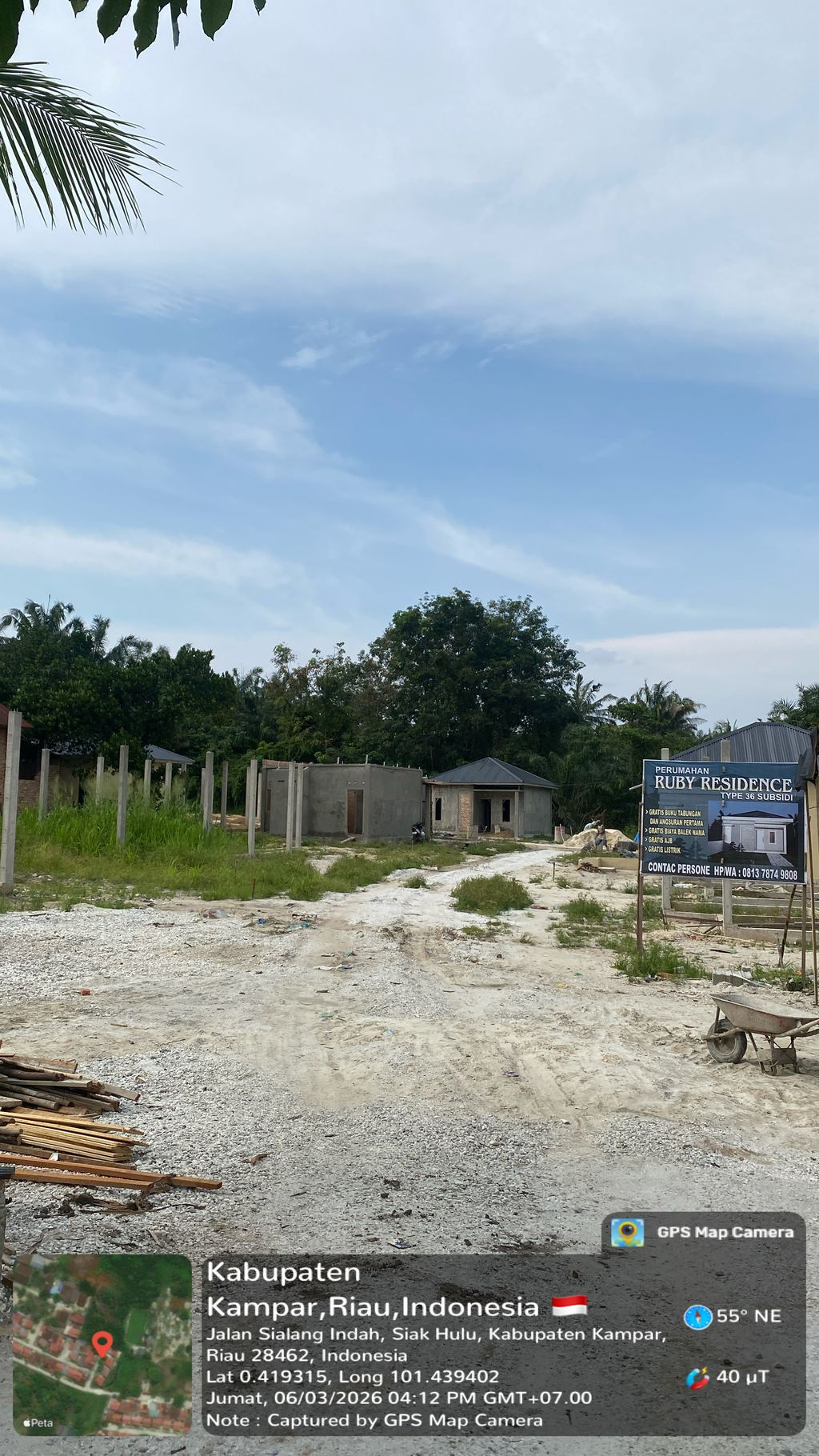 foto gerbang perumahan Ruby Residence