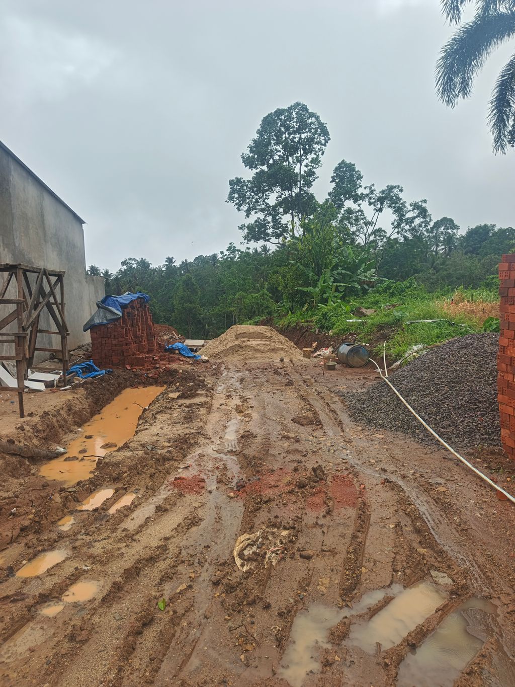 foto gerbang perumahan ALAMONZA PERMAI 2
