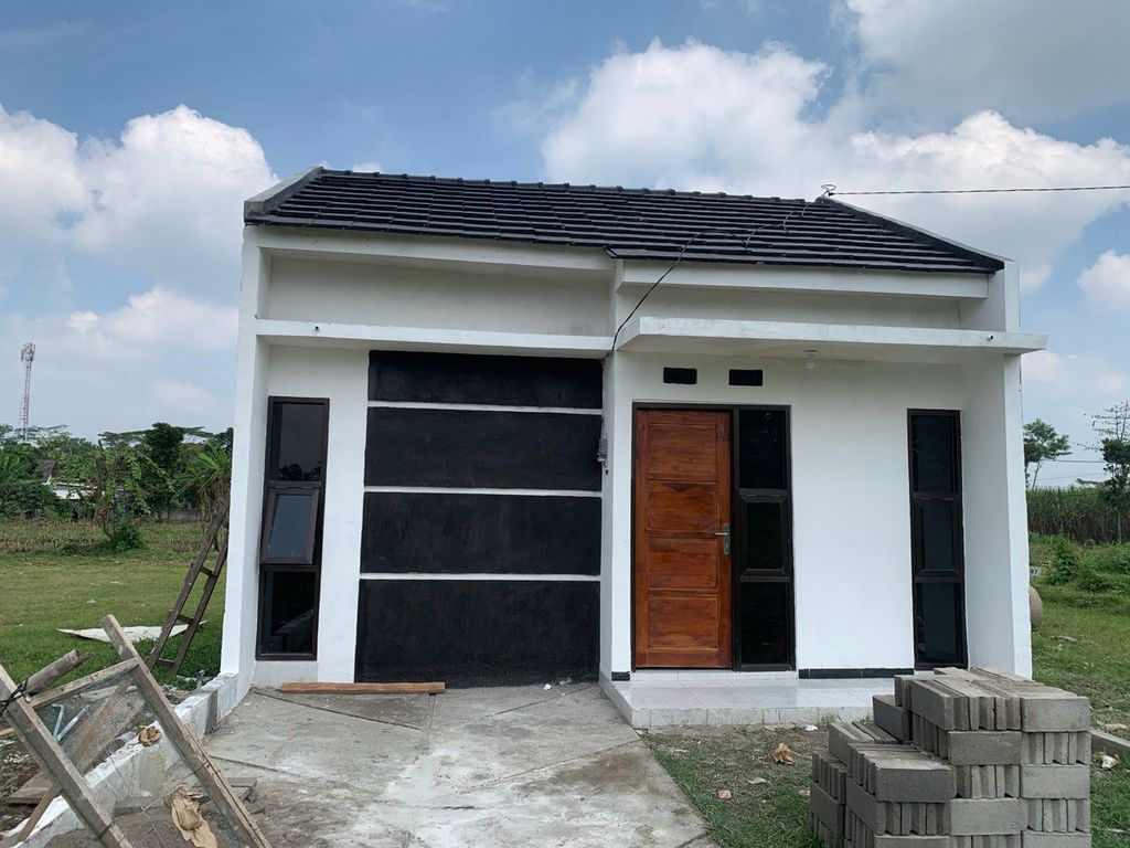foto tampak rumah tipe 30/60 perumahan Perum The Shafa Permai