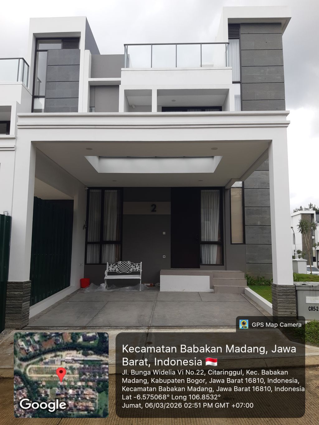 foto contoh rumah perumahan Centronia Residence