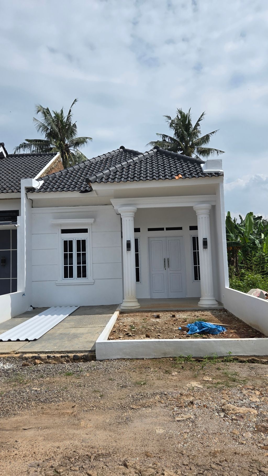 foto contoh rumah perumahan VENOM RESIDENCE