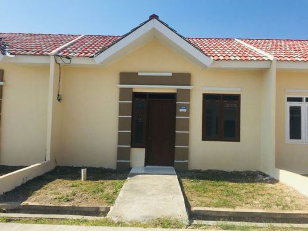 foto tampak rumah tipe Subsidi 30/90 perumahan Cibitung Royal Residence