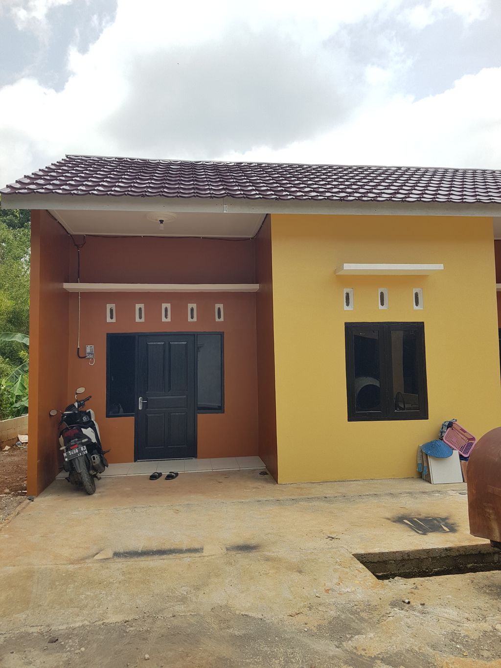 foto tampak rumah tipe 32/117 perumahan GRIYA PESONA SEJAHTERA 1