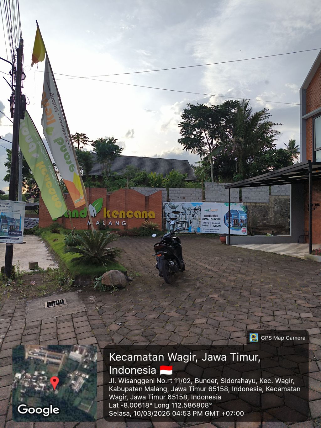 foto gerbang perumahan GRAND KENCANA MALANG 2