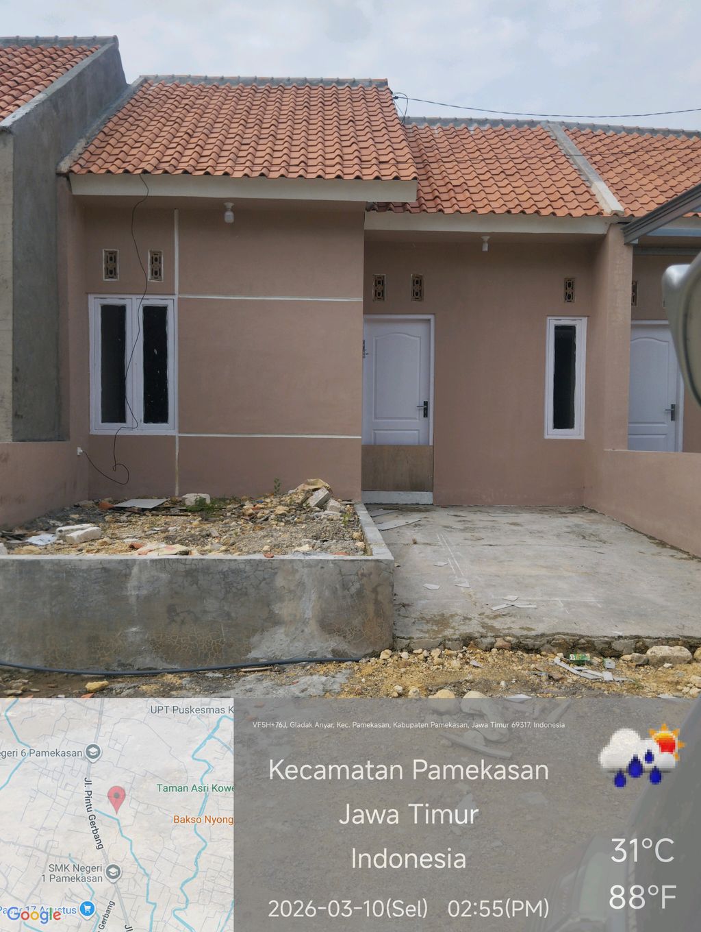 foto contoh rumah perumahan ROYAL PINTU GERBANG