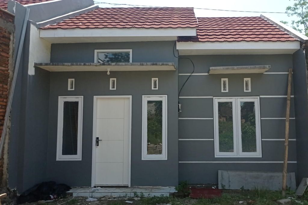 foto tampak rumah tipe 30 perumahan JEVIA RESIDENCE