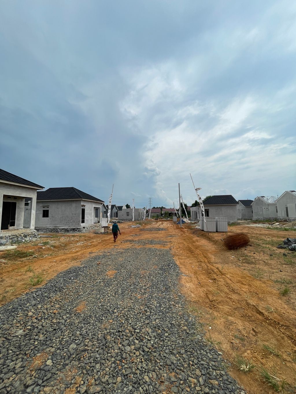 foto posisi tengah perumahan CORUNA HILLS