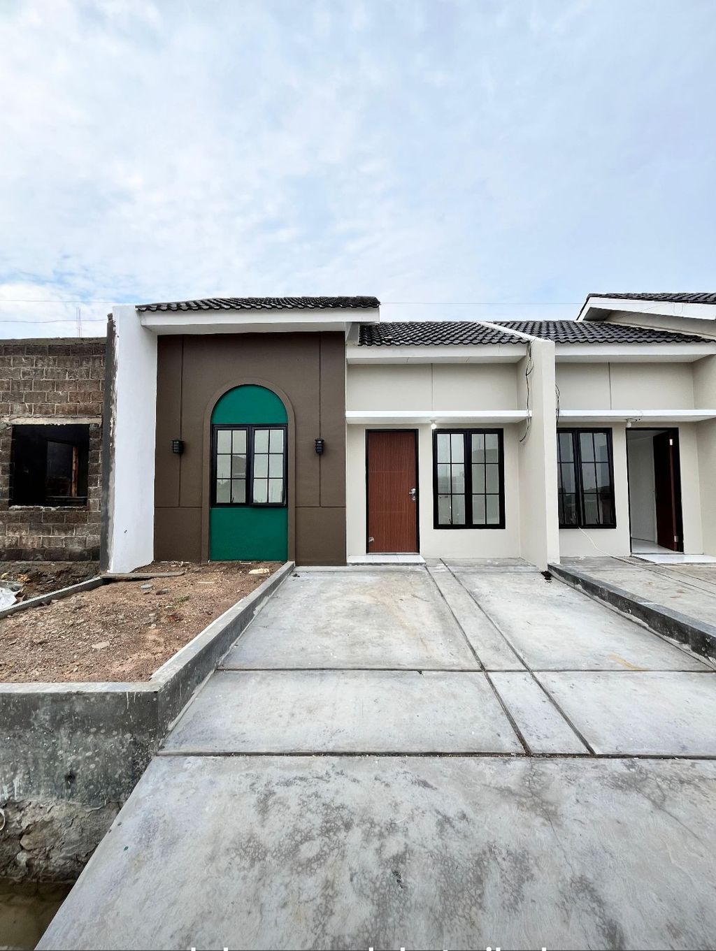 foto tampak rumah tipe 27/60 perumahan Primavera Residence