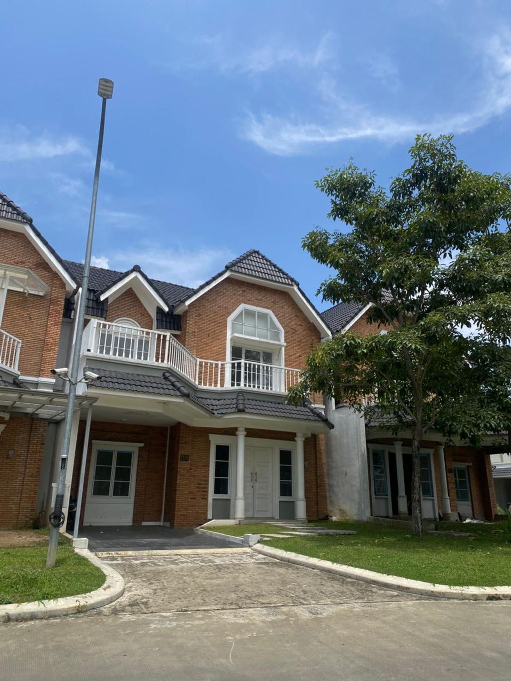 foto tampak rumah tipe Blaricum perumahan MEDAN RESORT CITY CLUSTER EINDHOVEN