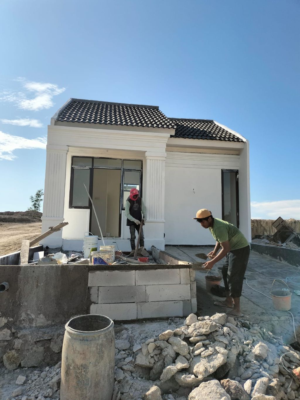 foto contoh rumah perumahan Teras bahagia