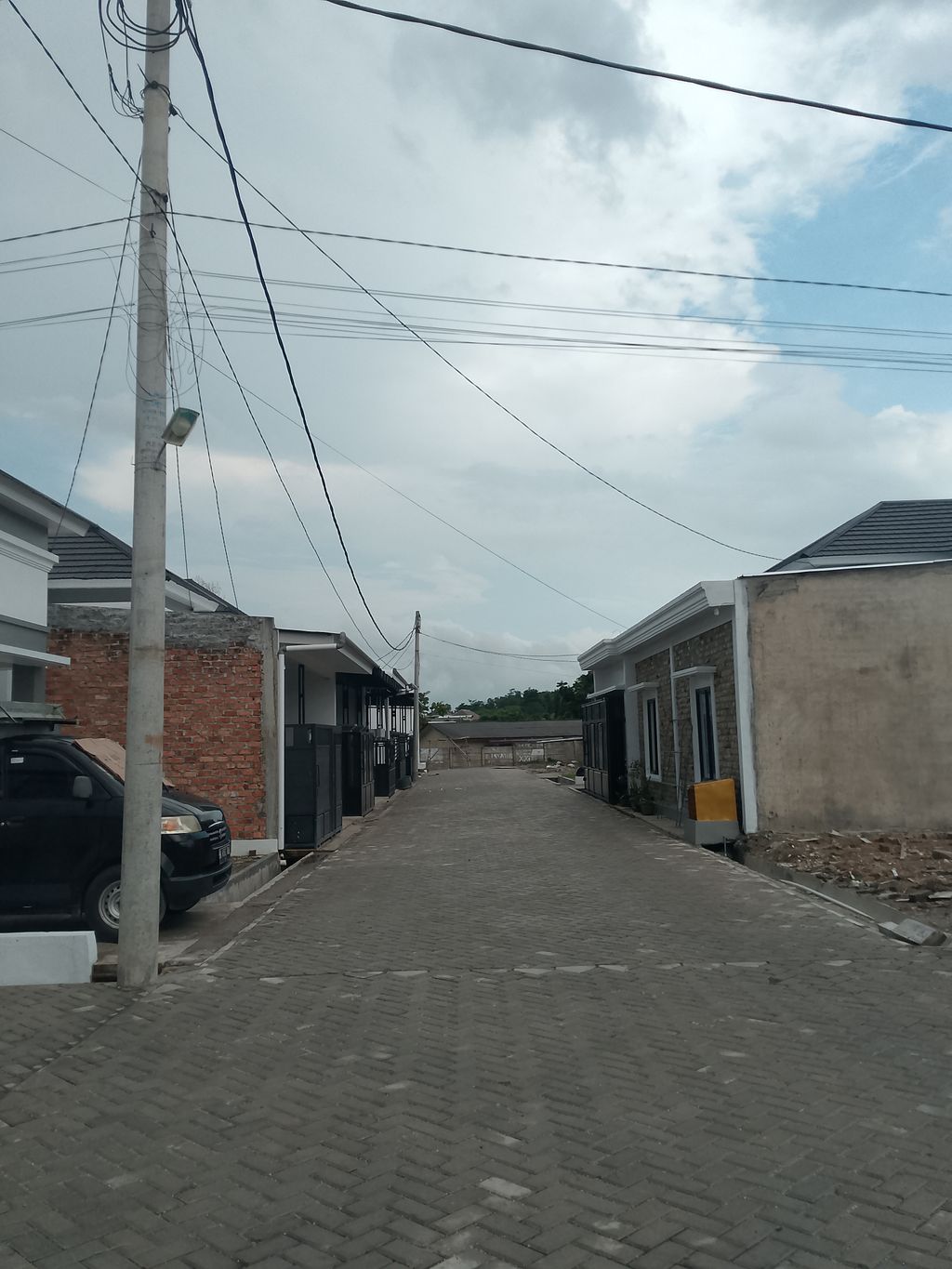 foto posisi tengah perumahan DAMAI LESTARI RESIDENCE 3