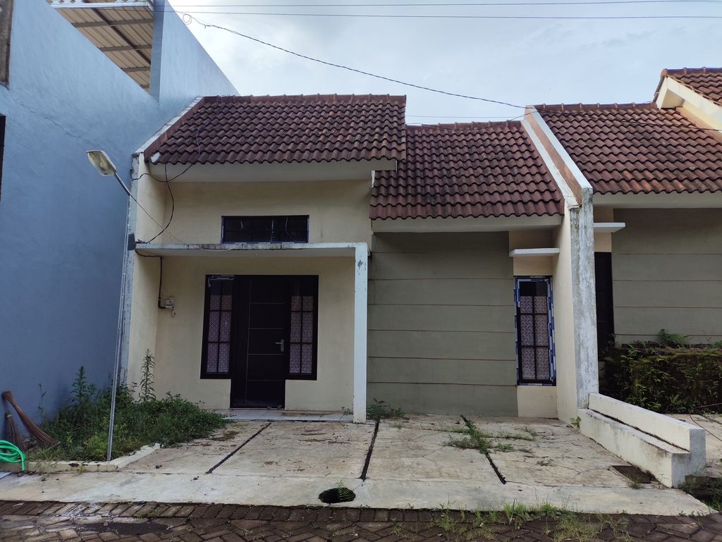 foto tampak rumah tipe SUBSIDI perumahan GRAND KENCANA MALANG 2