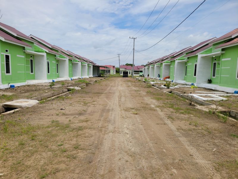 foto gerbang perumahan AGIS Villages 3