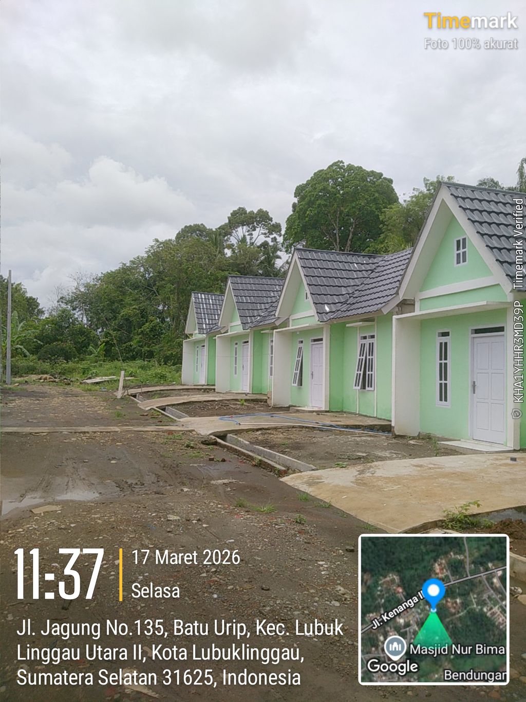 foto gerbang perumahan Merpati Residence