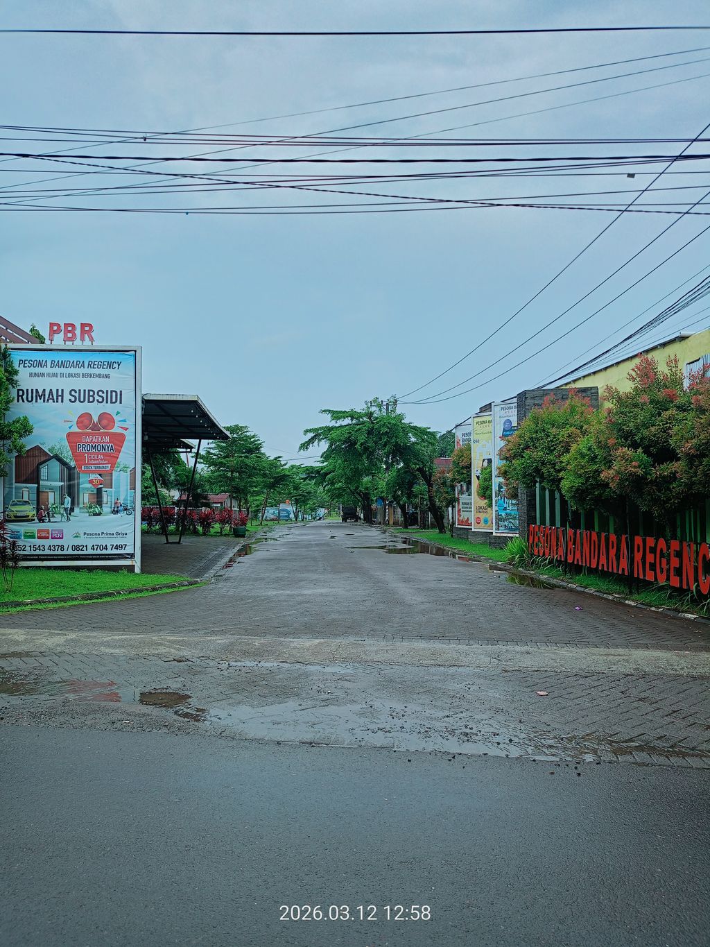 foto gerbang perumahan Pesona Bandara Regency Cluster Bougenville Baru