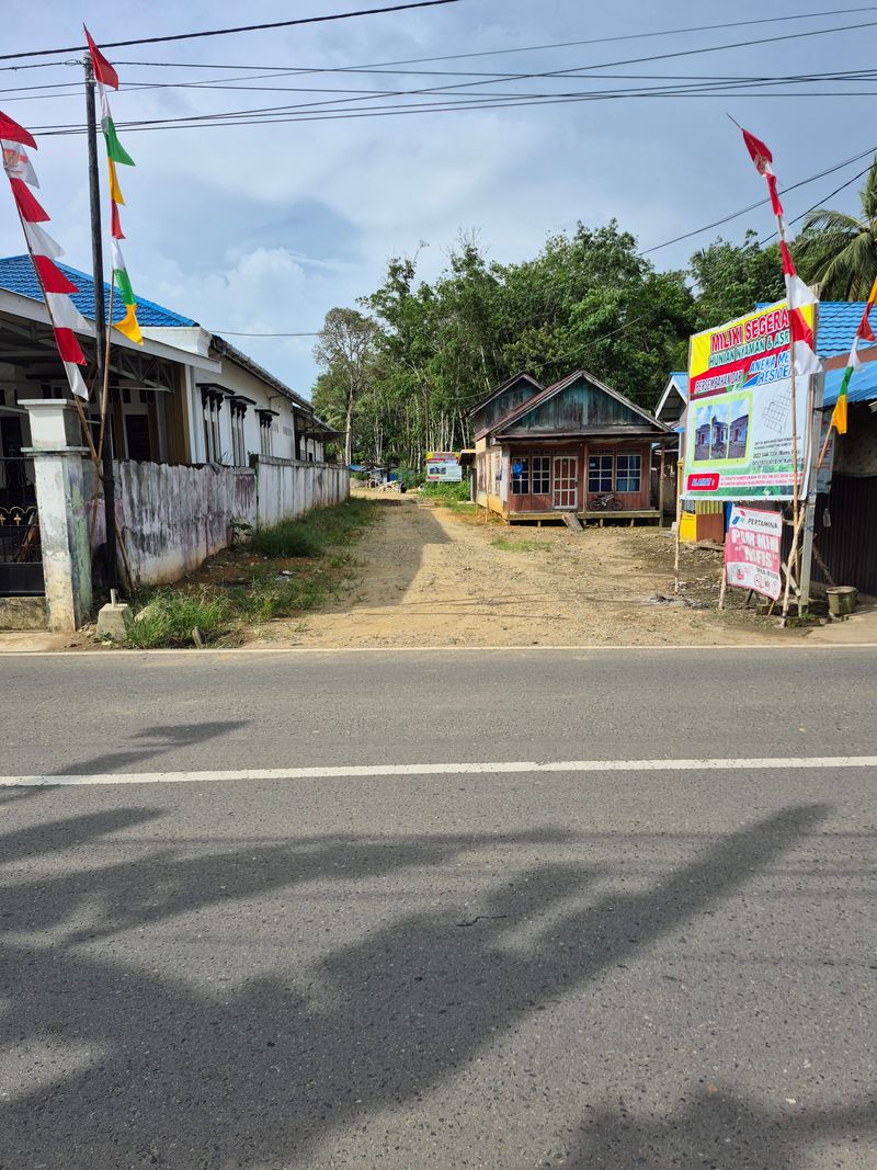 foto gerbang perumahan Aneka Mekar Residence