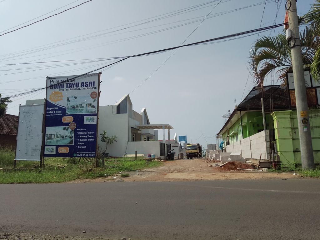 foto gerbang perumahan BUMI TAYU ASRI